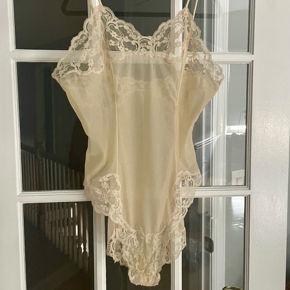 Other - Vintage Lace Bodysuit Approx Size Small/Medium